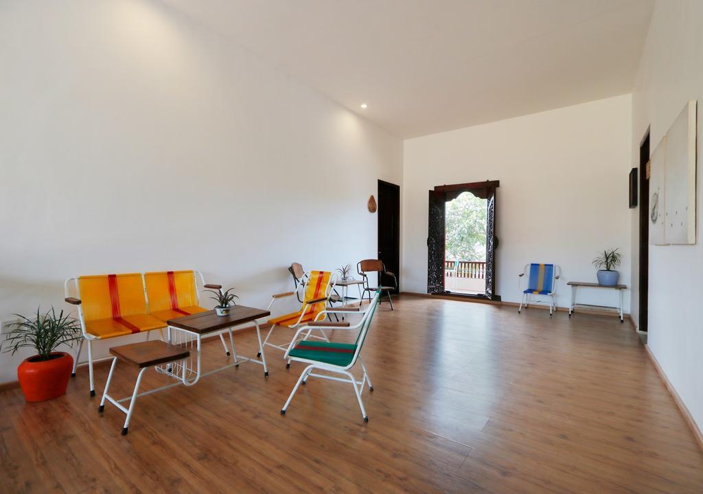 Bali Bee House Hotel Kerobokan  Ngoại thất bức ảnh