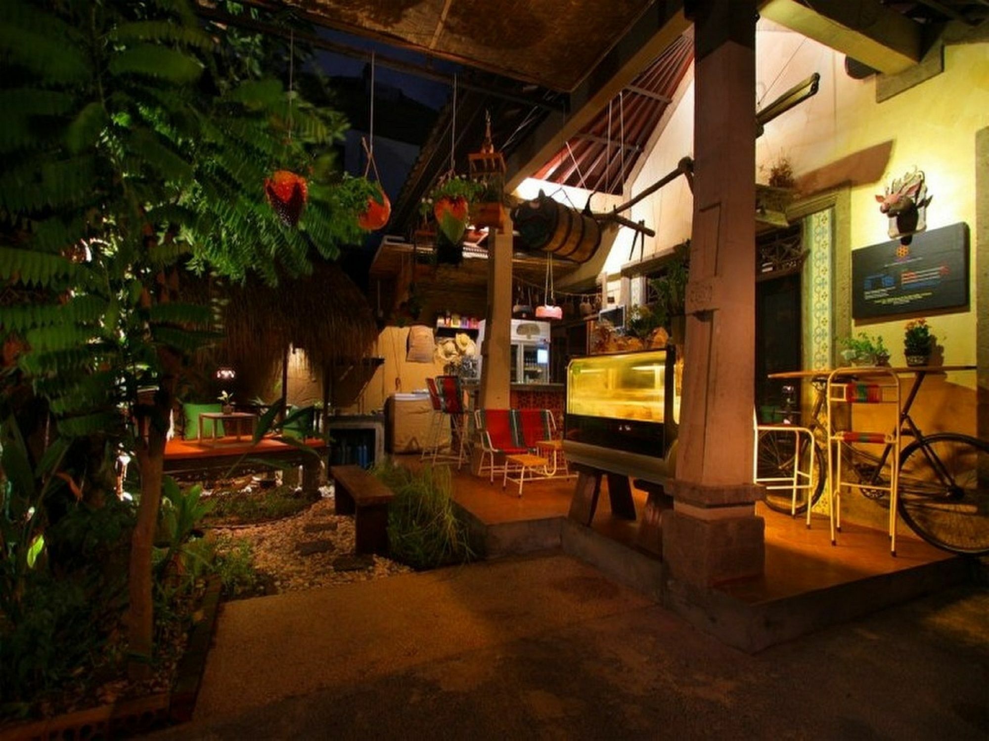 Bali Bee House Hotel Kerobokan  Ngoại thất bức ảnh